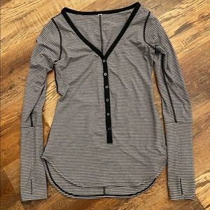 Lululemon top *NEW* size 6